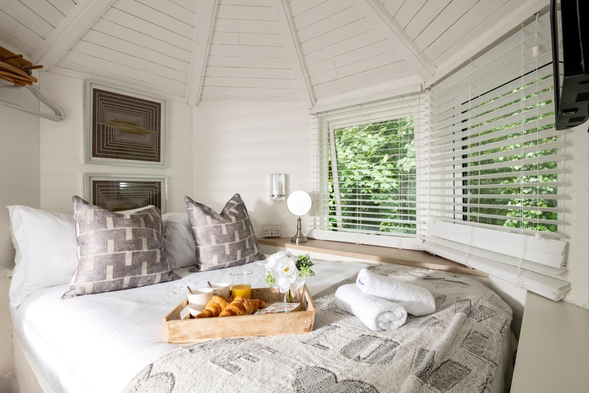 Honeycombe - Treehouse In The Heart Of Dorset Villa Blandford Forum Eksteriør bilde